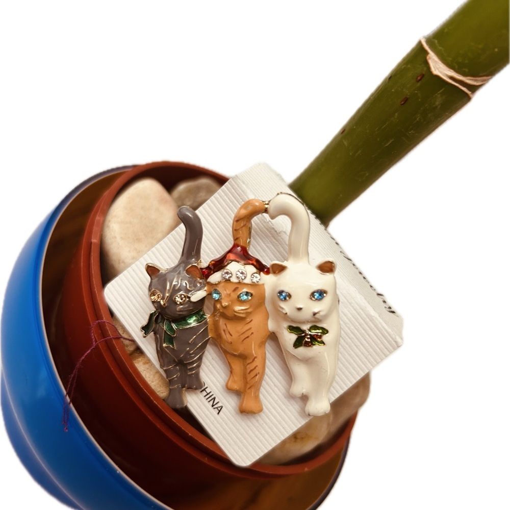 Vintage Style Charming & Colorful Triple Cat Pet Lovers Fashion Brooch Pin